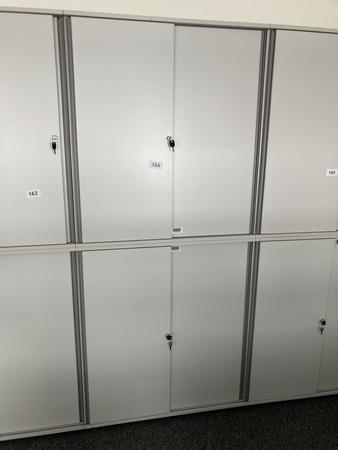 2teilige Aktenschrank-Kombination Ober- und Unterschrank, Maße je ca. 100 x 45 x 115 cm 2teilige Aktenschrank-Kombination Ober- und Unterschrank, Maße je ca. 100 x 45 x 115 cm