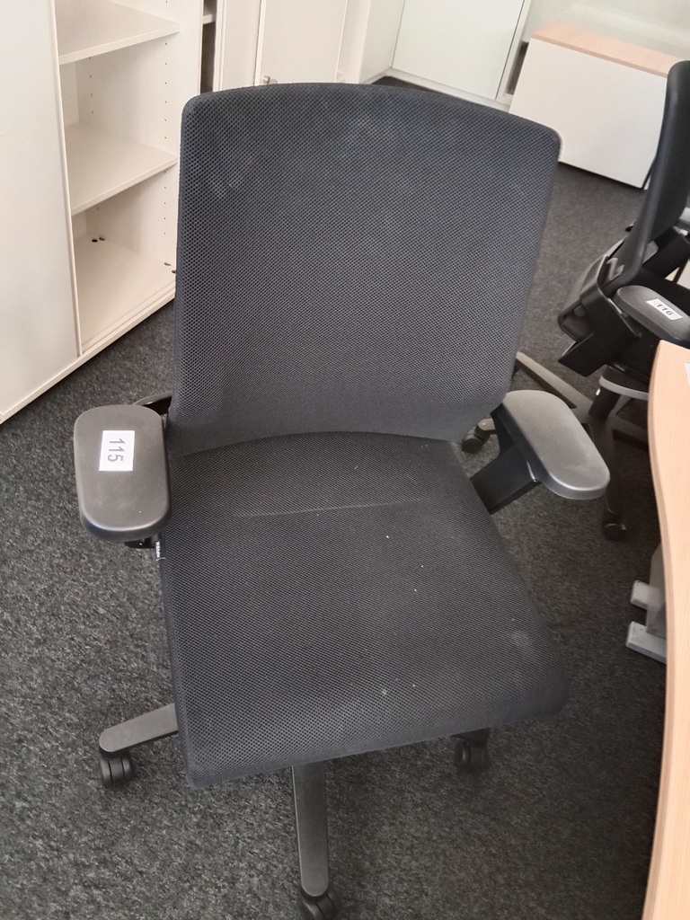 B&uuml;rodrehstuhl