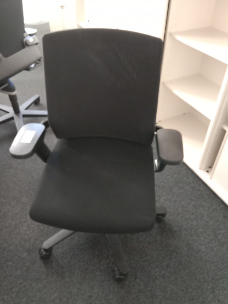 B&uuml;rodrehstuhl