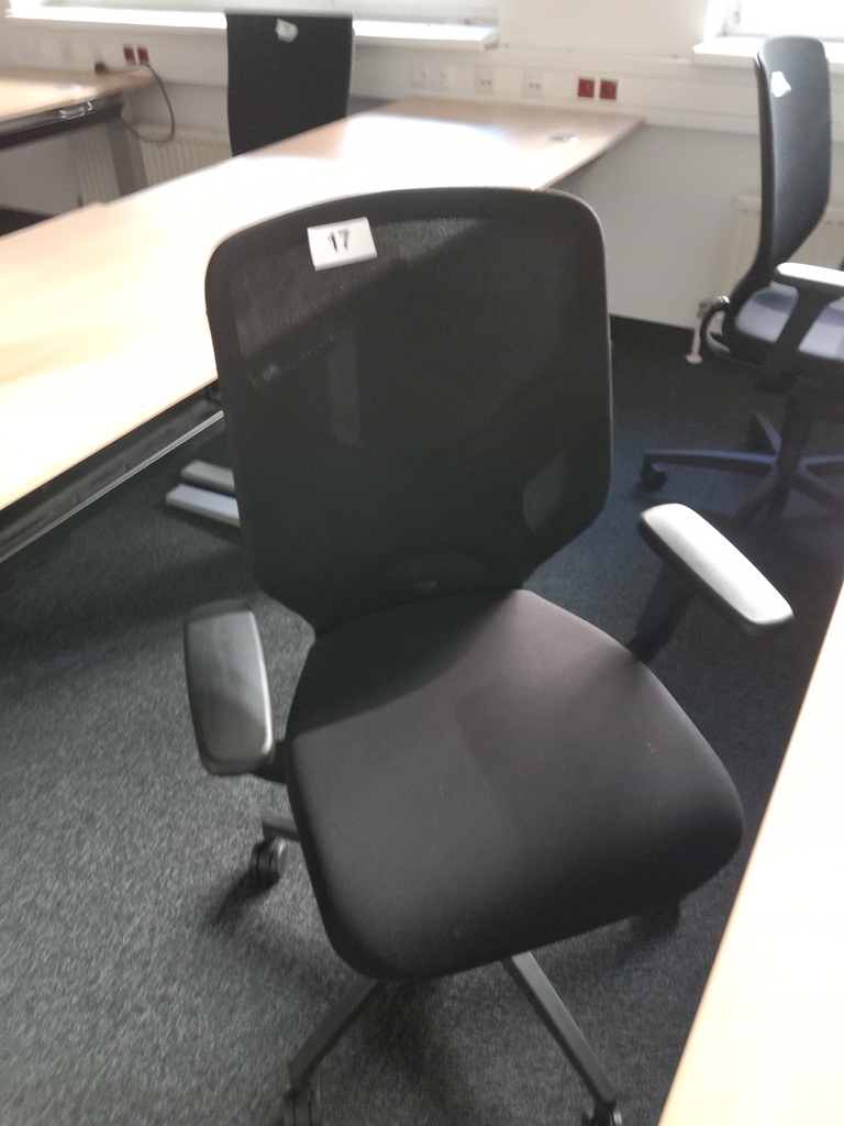 B&uuml;rodrehstuhl