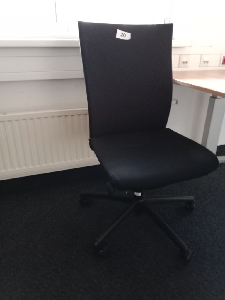 B&uuml;rodrehstuhl