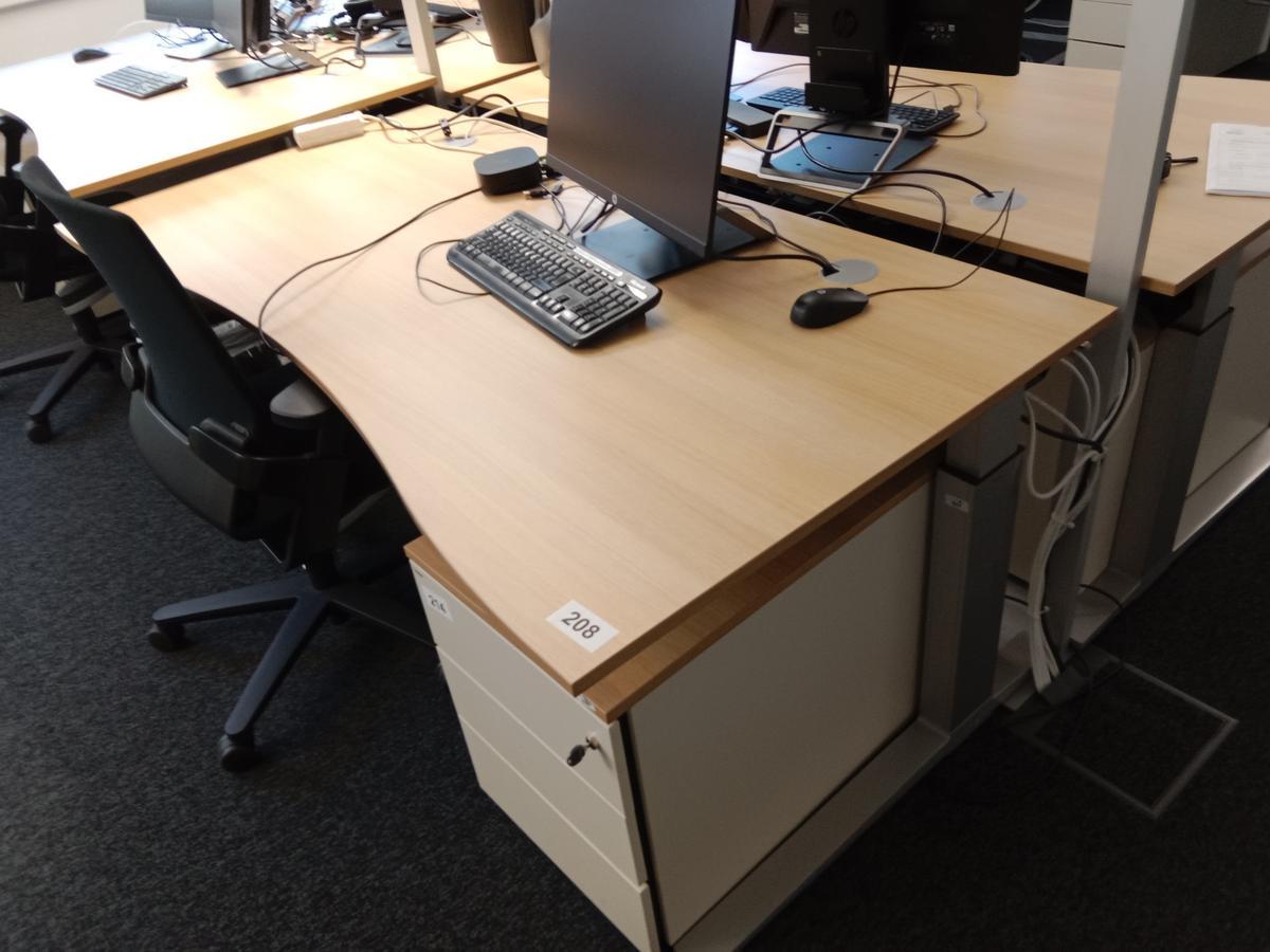 Schreibtisch geschwungen, h&ouml;henverstellbar, Ma&szlig;e: L 180 x B 90 cm