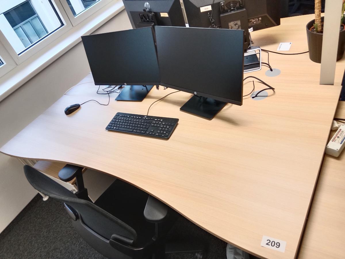 Schreibtisch geschwungen, h&ouml;henverstellbar, Ma&szlig;e: L 180 x B 90 cm?d=2026-09-02 17:22:17