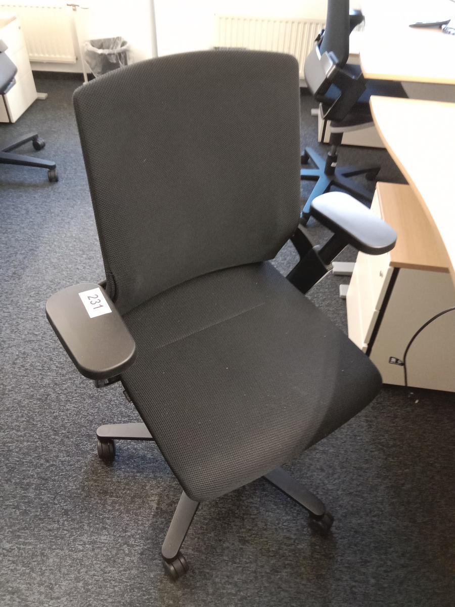 B&uuml;rodrehstuhl