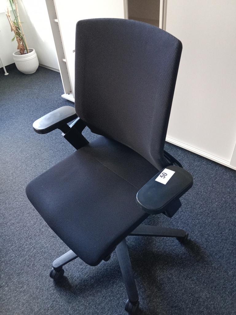 B&uuml;rodrehstuhl