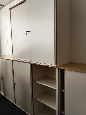 BENE Aktenschrank, 6 Ordnerhöhen, 2teilig, bestehend aus Ober- und Unterschrank, Maße gesamt ca. B 120 x T 44 x H 226 cm BENE Aktenschrank, 6 Ordnerhöhen, 2teilig, bestehend aus Ober- und Unterschrank, Maße gesamt ca. B 120 x T 44 x H 226 cm