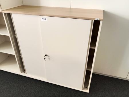 BENE Aktenschrank, 3 Ordnerhöhen, Maße B 120 x T 44 x H 113 cm BENE Aktenschrank, 3 Ordnerhöhen, Maße B 120 x T 44 x H 113 cm