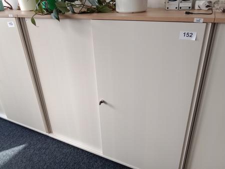 BENE Aktenschrank, 3 Ordnerhöhen, Maße B 120 x T 44 x H 113 cm BENE Aktenschrank, 3 Ordnerhöhen, Maße B 120 x T 44 x H 113 cm