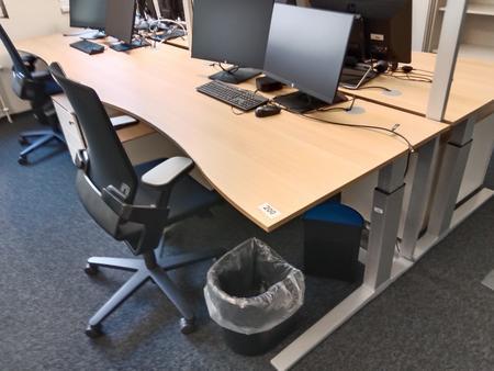 Schreibtisch geschwungen, höhenverstellbar, Maße: L 180 x B 90 cm Schreibtisch geschwungen, höhenverstellbar, Maße: L 180 x B 90 cm