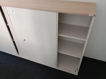 BENE Aktenschrank, 3 Ordnerhöhen, Maße B 120 x T 44 x H 113 cm BENE Aktenschrank, 3 Ordnerhöhen, Maße B 120 x T 44 x H 113 cm