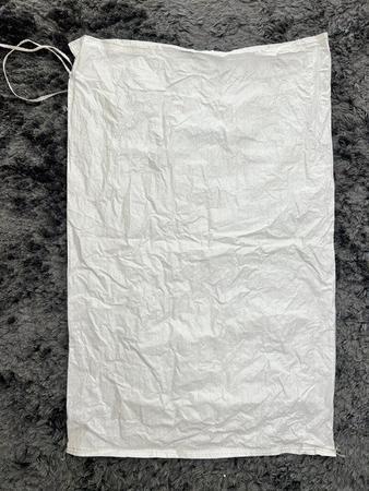 ca. 600 Stk.Tector PP-Woven Bag, fabriksneu, Ma�e 70 x 110 cm, Hersteller Helmut Feldmann, Traglast: max. 120 kg pro Sack, Farbe: wei� unbedruckt, Details: doppelt vern�hter Boden, kalt geschnittenes oberes Ende, ohne Bindeband