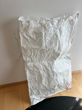 ca. 5000 Stk.Tector PP-Woven Bag, fabriksneu, Ma�e 70 x 110 cm, Hersteller Helmut Feldmann, Traglast: max. 120 kg pro Sack, Farbe: wei� unbedruckt, Details: doppelt vern�hter Boden, kalt geschnittenes oberes Ende, ohne Bindeband
