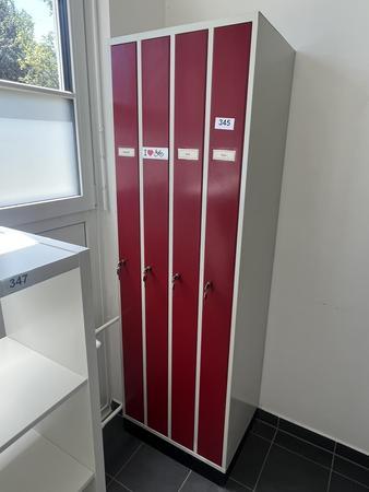 5 teiliger Umkleideschrank mit Schl�ssel ca. 62/50/195 cm