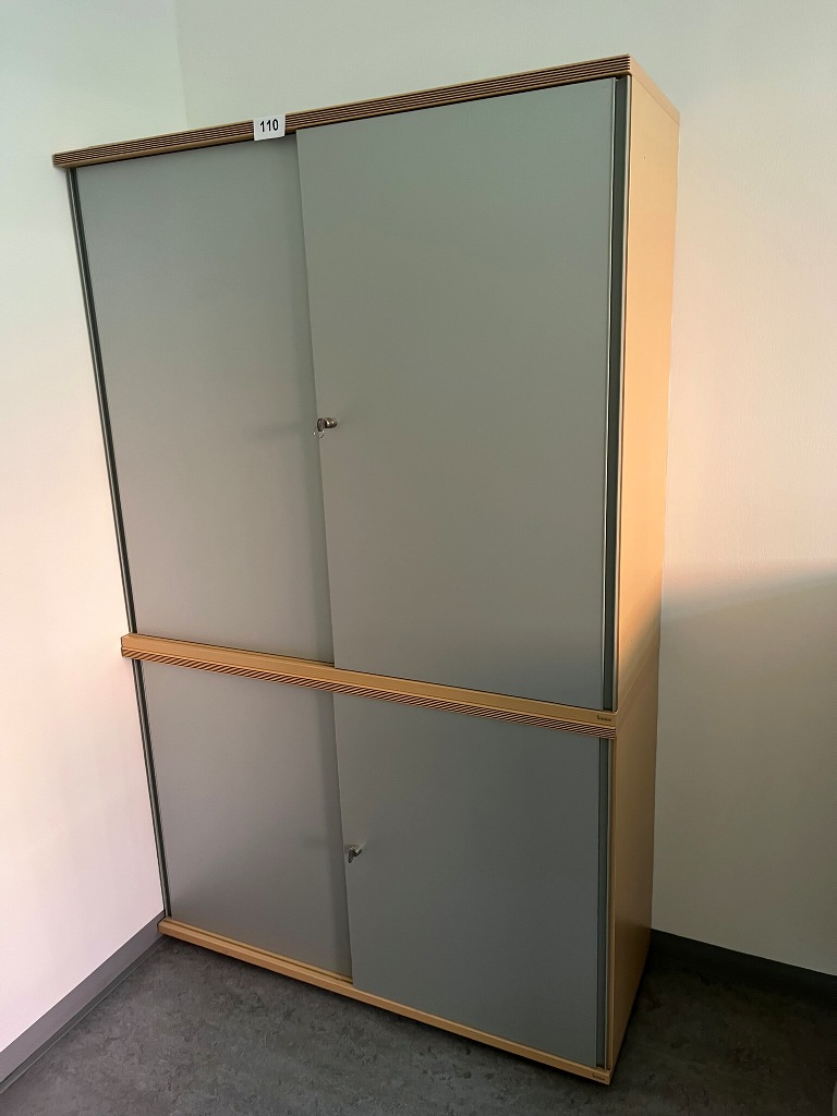 Aktenschrank-Kombination