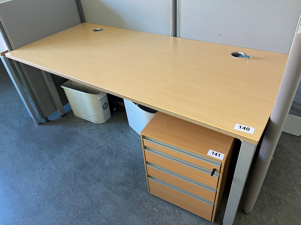 BENE Schreibtisch ca. 180 x 80 cm
