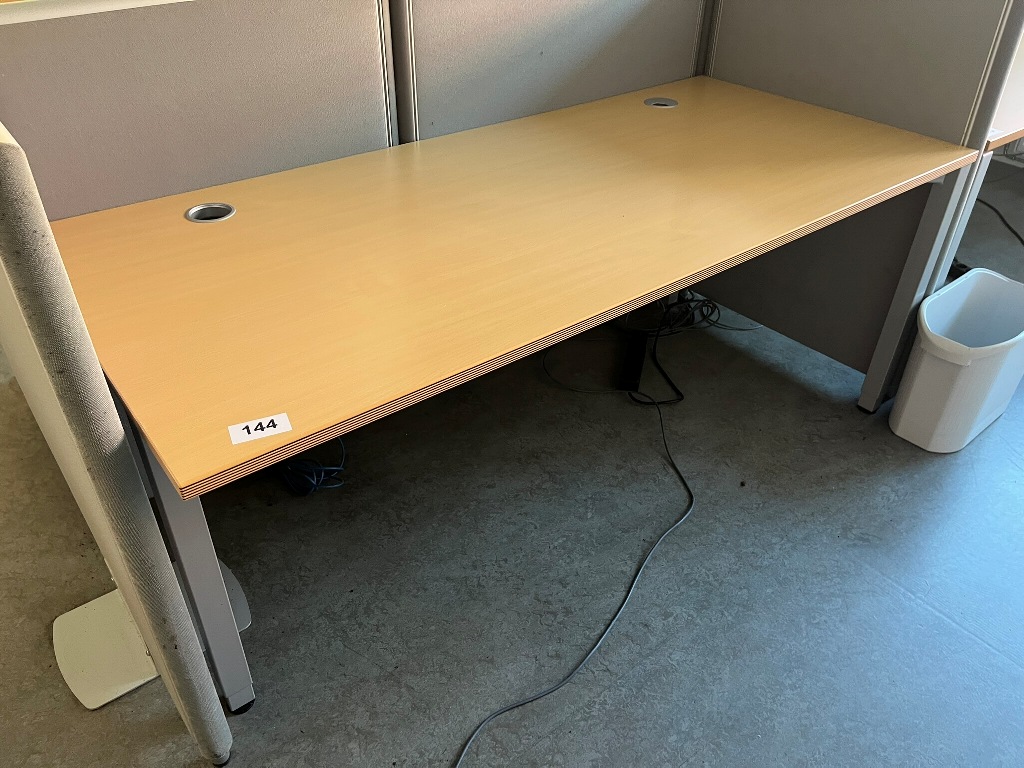 BENE Schreibtisch ca. 180 x 80 cm