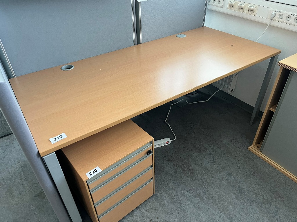 BENE Schreibtisch ca. 180 x 80 cm
