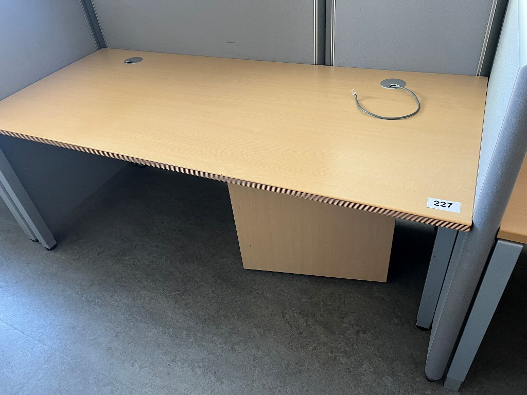 BENE Schreibtisch ca. 180 x 80 cm