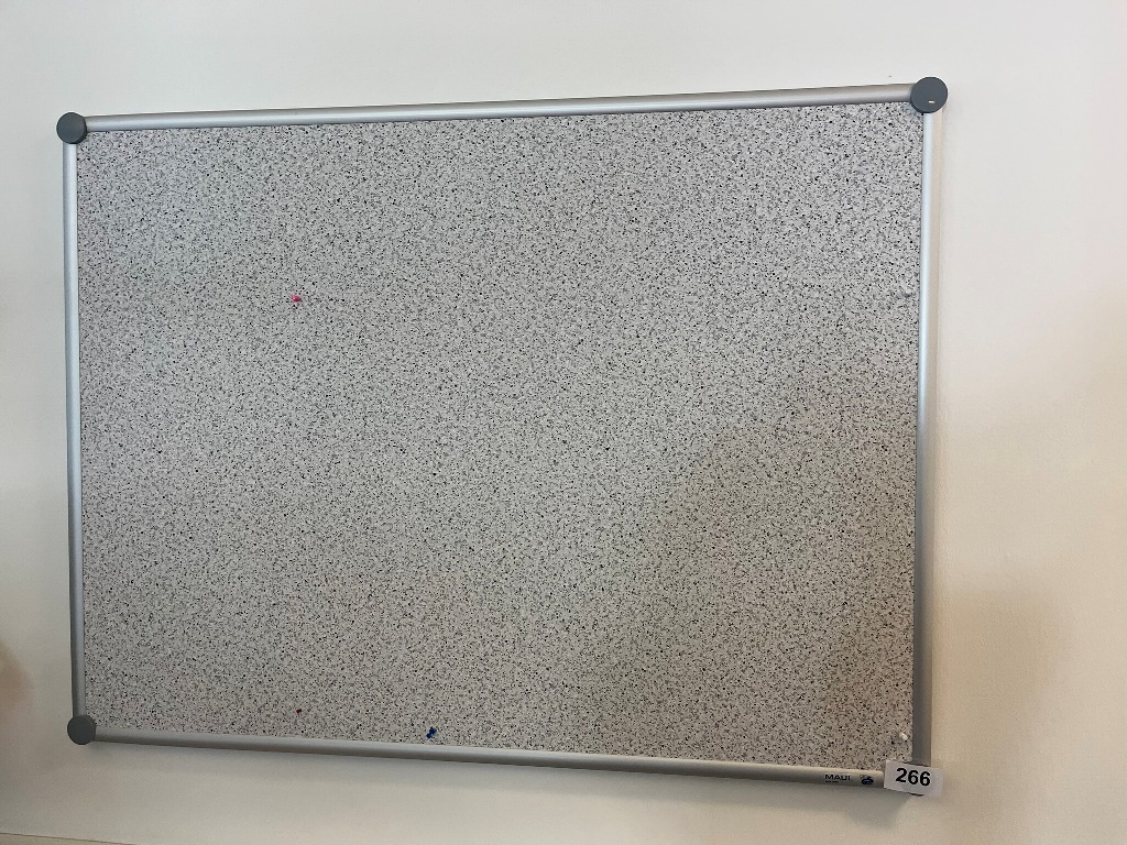 Pinnwand 120 x 90 cm