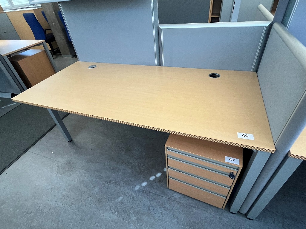 BENE Schreibtisch ca. 180 x 80 cm