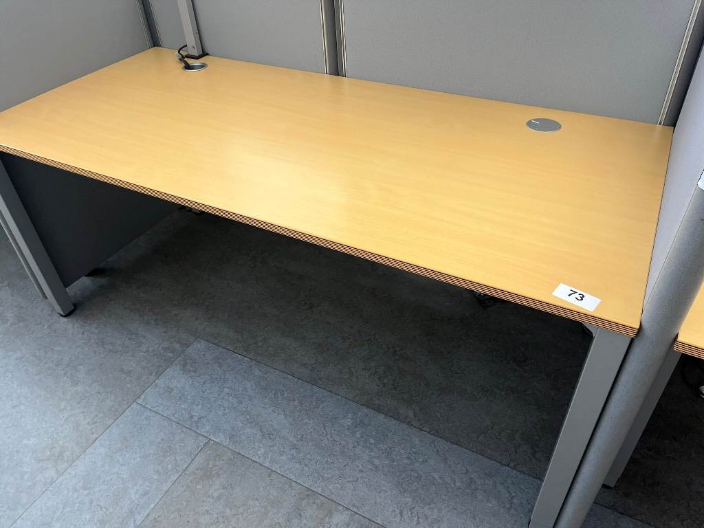 BENE Schreibtisch ca. 180 x 80 cm