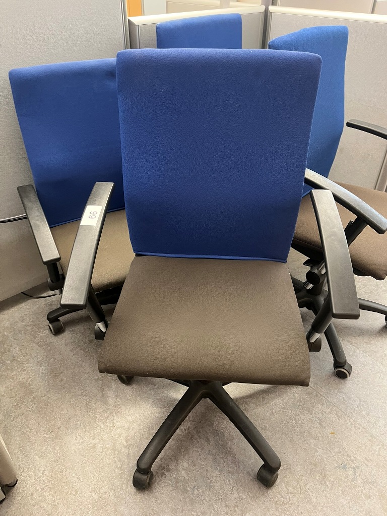 4 Stk. B&uuml;rodrehst&uuml;hle SATO mit starken Gebrauchsspuren?d=2026-09-09 13:05:45