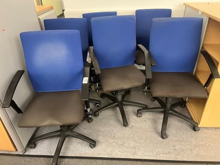 6 Stk. Bürodrehstühle SATO mit starken Gebrauchsspuren 6 Stk. Bürodrehstühle SATO mit starken Gebrauchsspuren