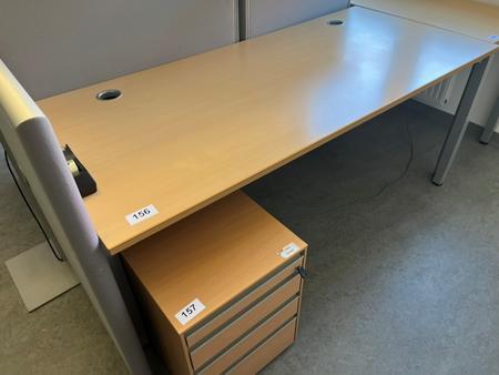 BENE Schreibtisch ca. 180 x 80 cm BENE Schreibtisch ca. 180 x 80 cm