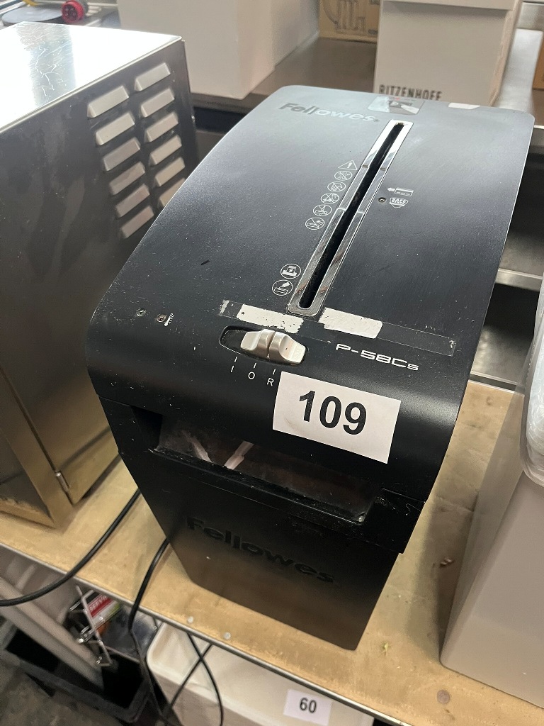 Aktenvernichter Fellowes