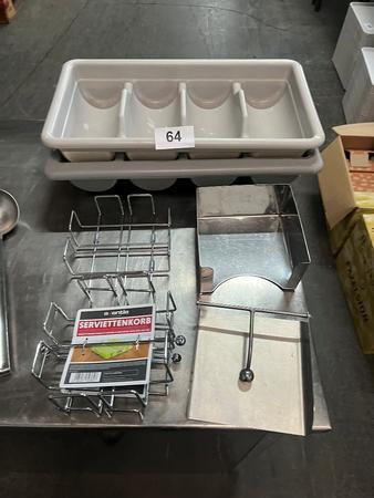2 Besteckboxen und 5 Serviettenk�rbe