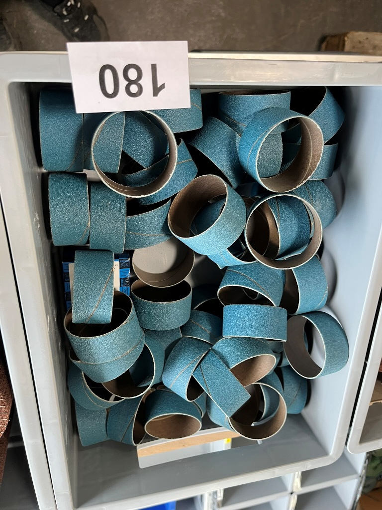 1 Kassette mit Schleifmitteln