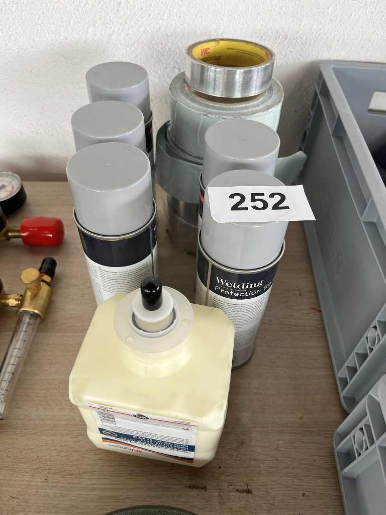 5 Dosen Schwei&szlig;spray mit Zubeh&ouml;r?d=2026-09-22 14:46:46