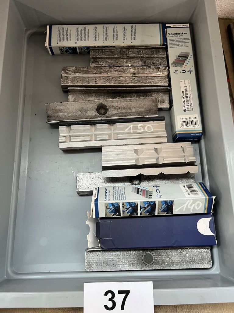 Kassette mit Schutzbacken