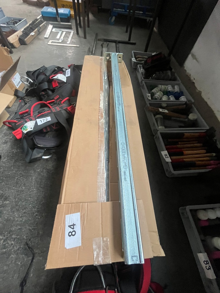 2 Karton Hilti Montageschienen MQ 41 ca. 20 Stk.