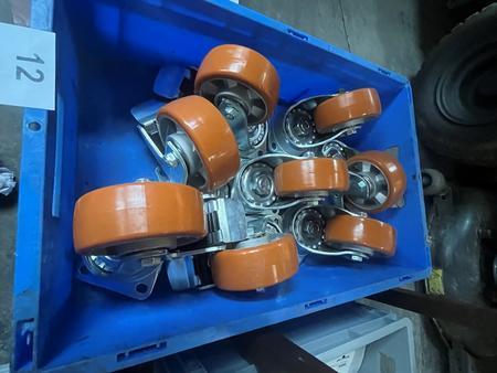 8 Stk. Transport u F�rderrollen neu f�r je ca. 300 kg�, drehbar