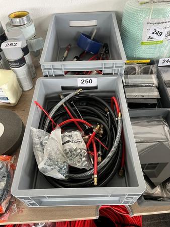 2 Kassetten mit Schlauchkupplungen