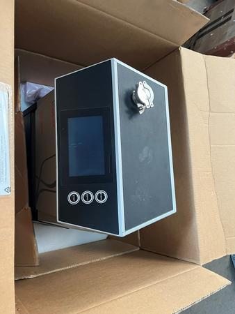 LEYBOLD Phoenix MAGNO EU Vakuum Lecksucher Dichtheitspr�fger�t im Originalkarton