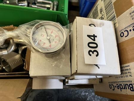 7 Stk. Manometer 0/600