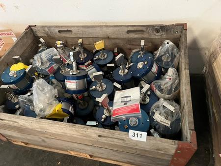 1 Palette mit MAXIMATOR 15 V B H 2 2 Wege Druckluft Durchgangsventile