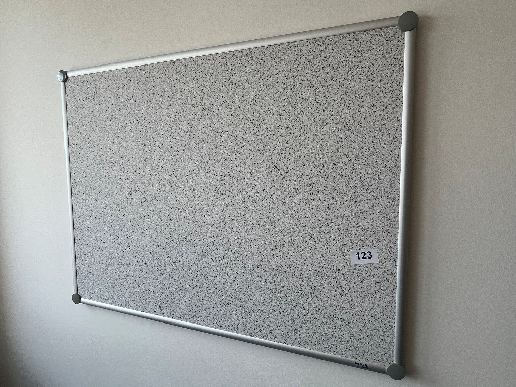 Pinnwand 120 x 90 cm?d=2026-09-23 14:43:51