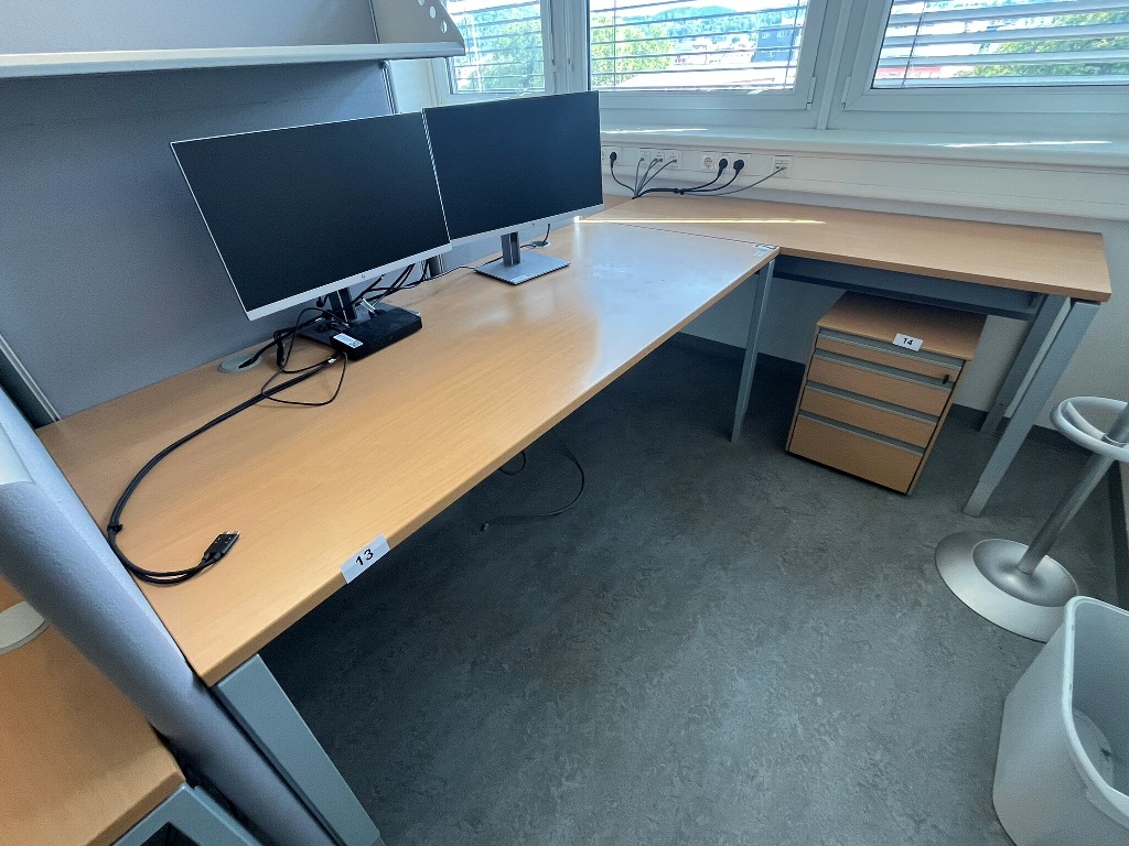 L-f&ouml;rmiger Schreibtisch, Ma&szlig;e: 180 x 80 cm und 160 x 60 cm