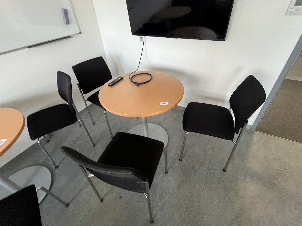 Besuchertisch DM 80 cm?d=2026-09-23 14:48:42