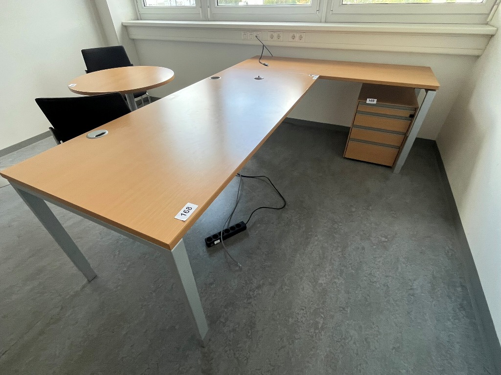 L-f&ouml;rmiger Schreibtisch, Ma&szlig;e: 180 x 80 cm und 160 x 60 cm