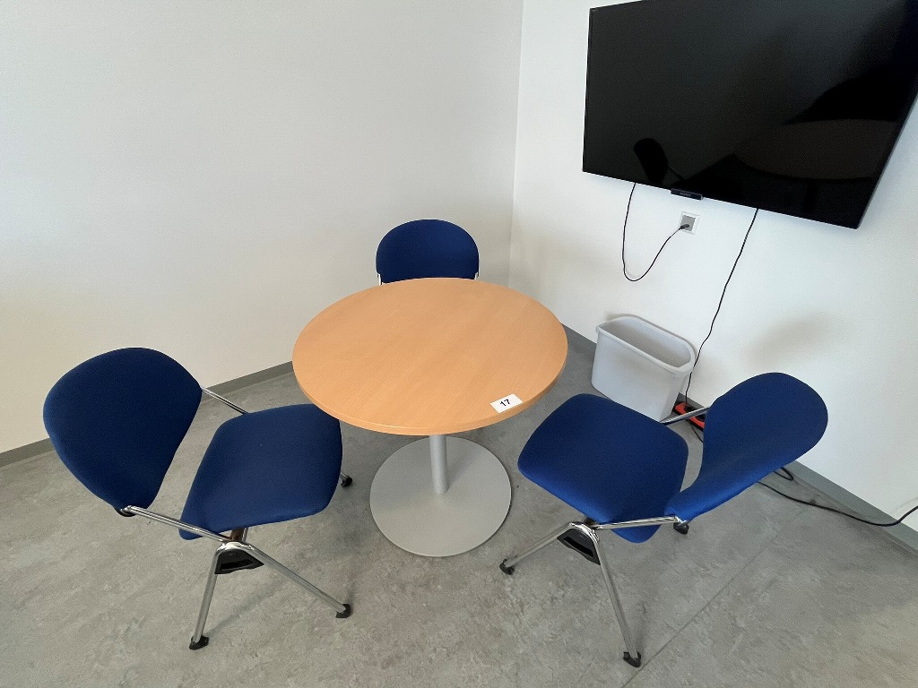 Besuchertisch inkl. 3 Besucherst&uuml;hle in Blau, DM 80 cm