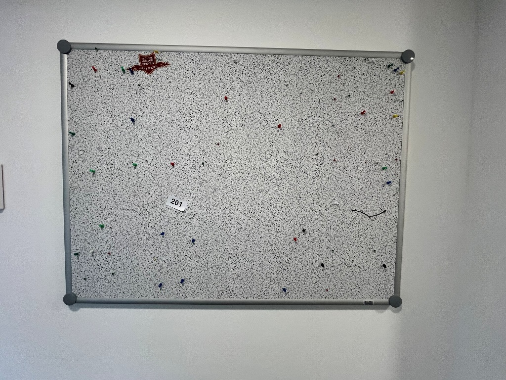 Pinnwand 120 x 90 cm