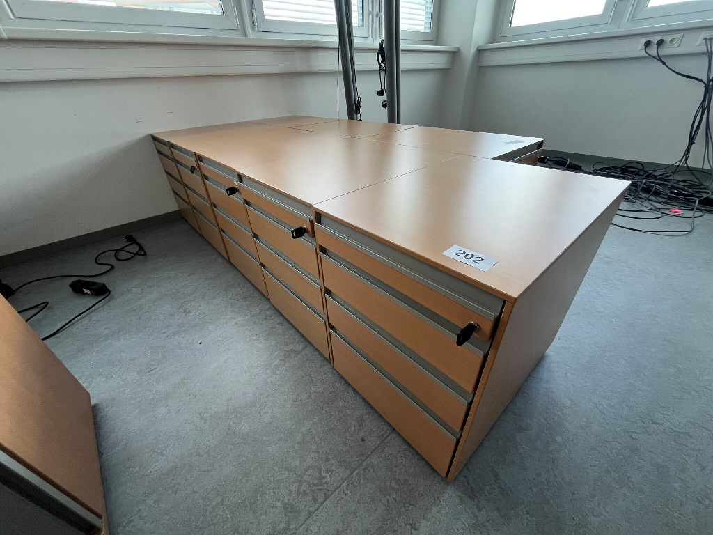 4 Stk. Hali Rollcontainer?d=2026-09-23 14:42:06