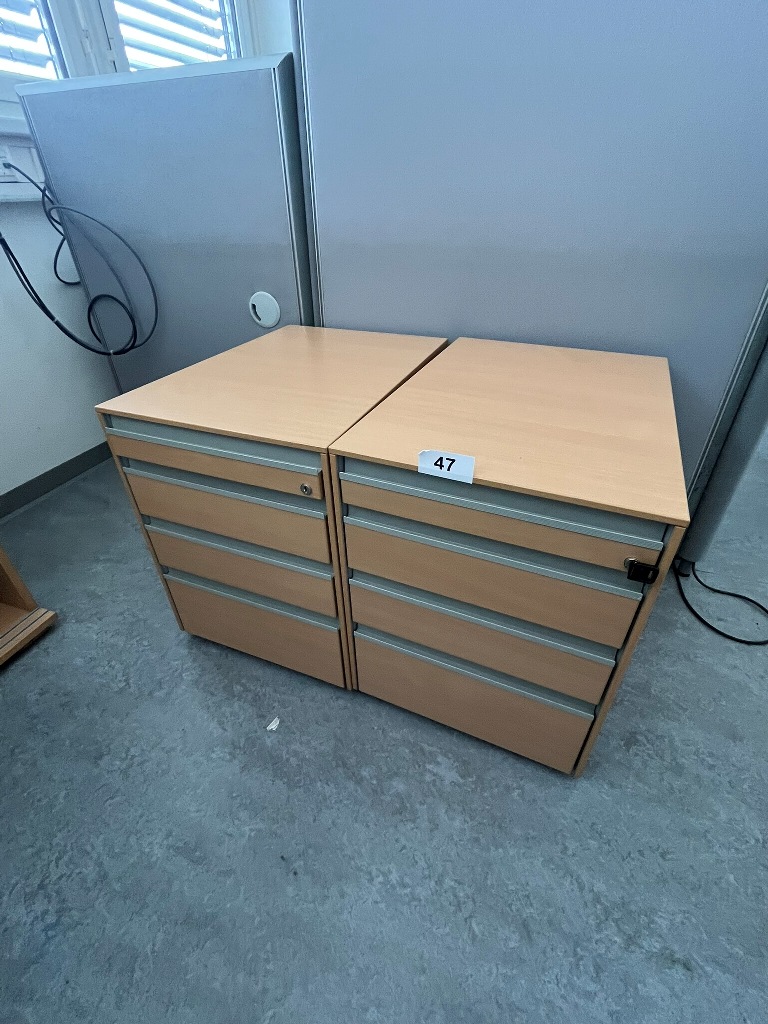 2 Stk. Hali Rollcontainer
