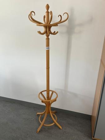 Kleiderst�nder in Holz Altwiener Stil