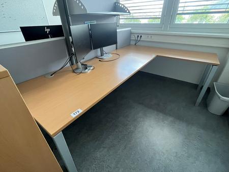 L-f�rmiger Schreibtisch, Ma�e: 180 x 80 cm und 160 x 60 cm