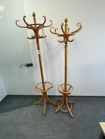 Kleiderst�nder in Holz Altwiener Stil